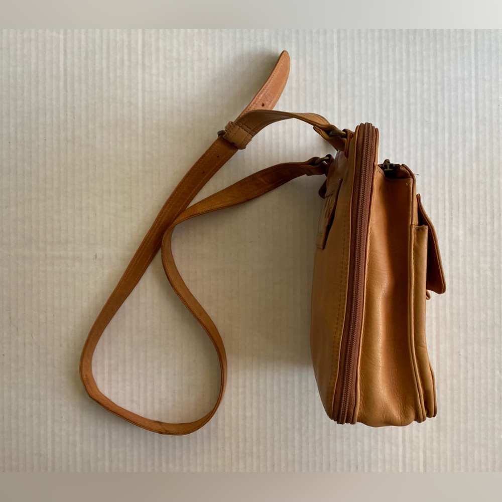 Fossil Explorer Crossbody Natural Tan - Picture 4 of 14